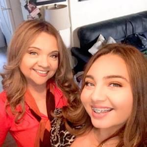 Meet your Posher, Mayra